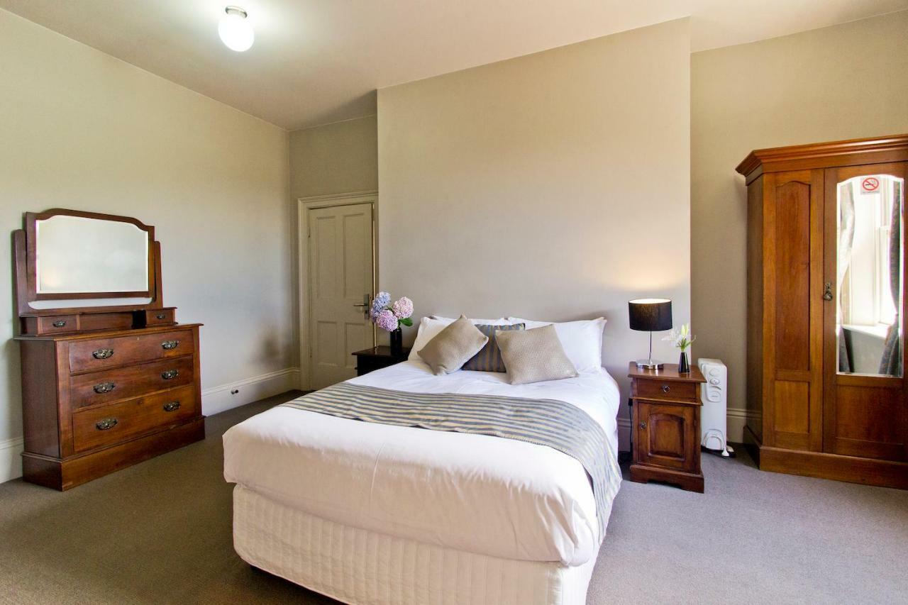 Deloraine Hotel Ngoại thất bức ảnh