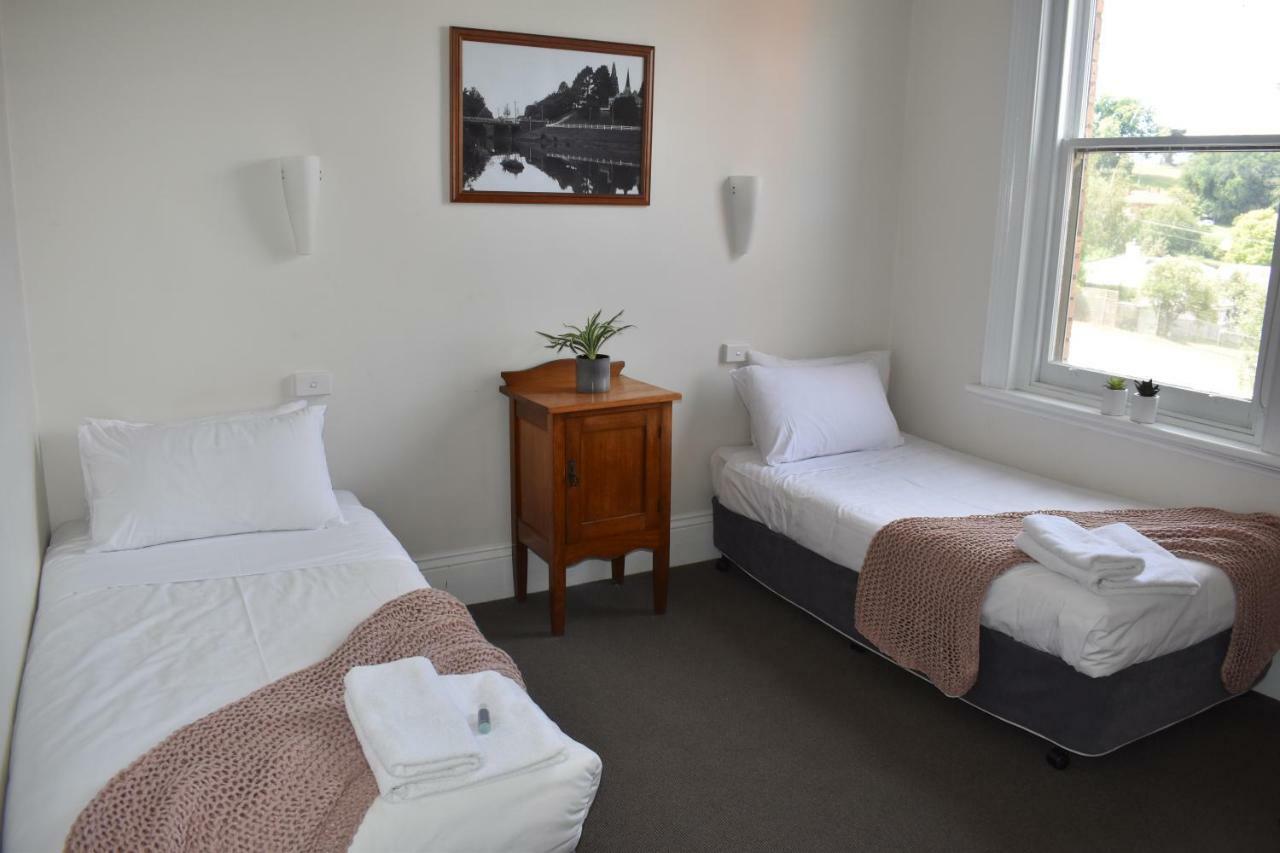 Deloraine Hotel Ngoại thất bức ảnh